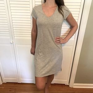 Gap Short Sleeve T-shirt Dress in Gray